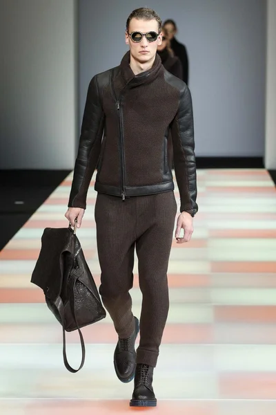 Look 20